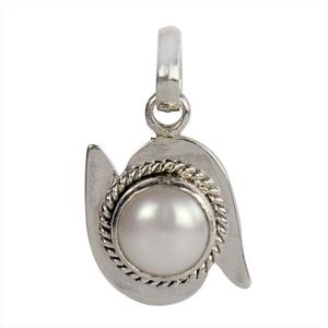Pearl Locket in Silver