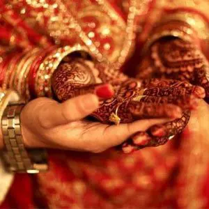 ‘Marriage Line’ on Your Palm Decide the Marriage Aspect of Your Life!