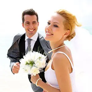 सुखी प्रेम और वैवाहिक जीवन के लिए धारण करें ये रत्न