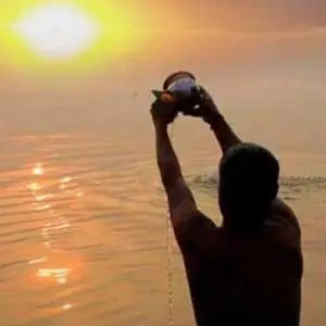 मौनी अमावस्या के दिन गंगा में डुबकी लगाने से धुल सकते हैं सारे पाप, सुखों की होती है प्राप्ति